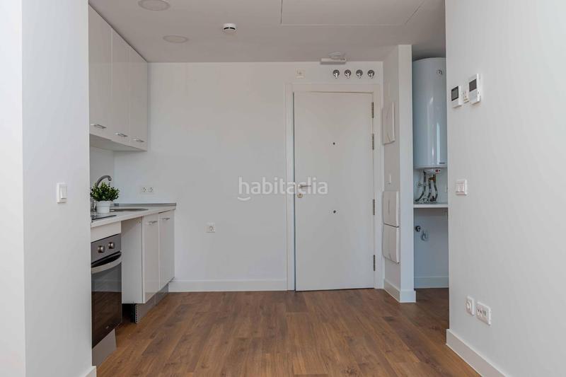 Foto da10b6d9-edc6-4e0a-9d26-d8169aac94d8. Miete dachwohnung mit heizung parking in Polígono Industrial Sur San Sebastián de los Reyes