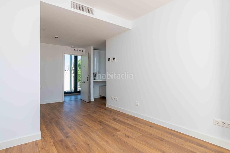 Foto ef7c3afb-a930-4c51-a7e0-b5baaec97e30. Rent penthouse with heating parking in Polígono Industrial Sur San Sebastián de los Reyes