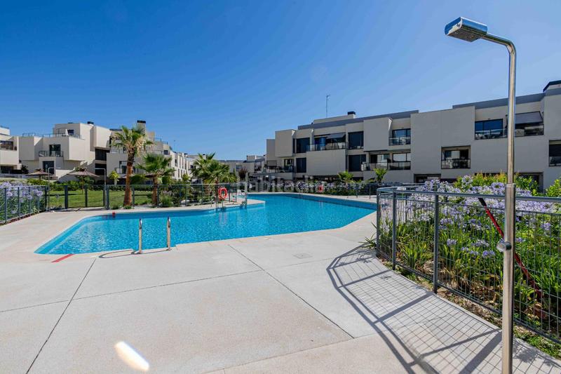 Foto f7b1b8b7-e42f-4400-92b8-af6bc749697f. Rent penthouse with heating parking in Polígono Industrial Sur San Sebastián de los Reyes