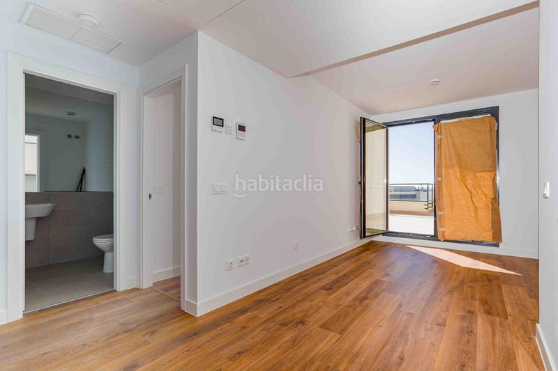 Foto f8eb9c58-f9fc-471a-bb43-53e1c862d945. Rent penthouse with heating parking in Polígono Industrial Sur San Sebastián de los Reyes