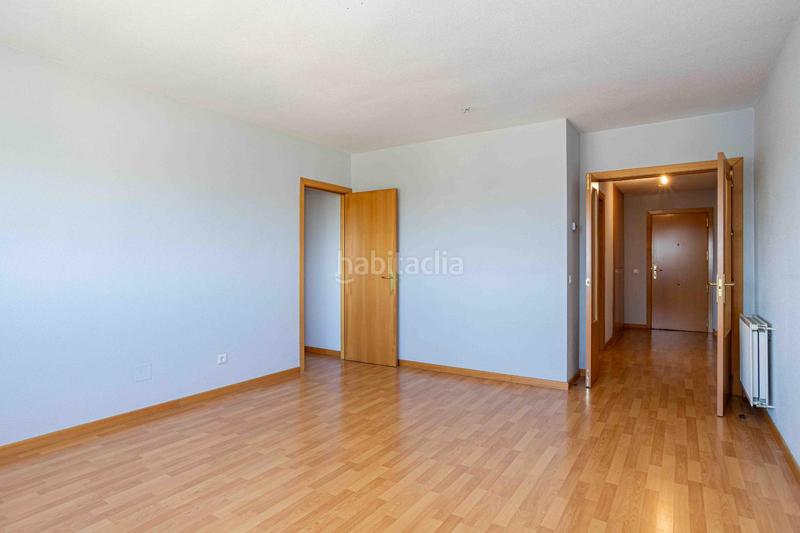 Foto af2e3db2-61f2-4759-a897-6234202ba2cb. Appartamento con riscaldamento parcheggio in Montecarmelo Madrid