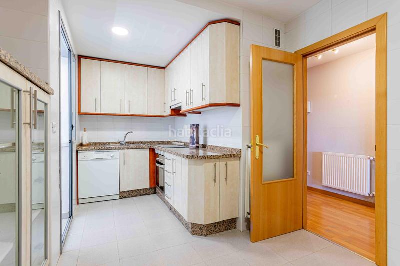 Foto 3429bfea-0f4d-4003-9d20-f5304c846f81. Flat with heating parking in Montecarmelo Madrid