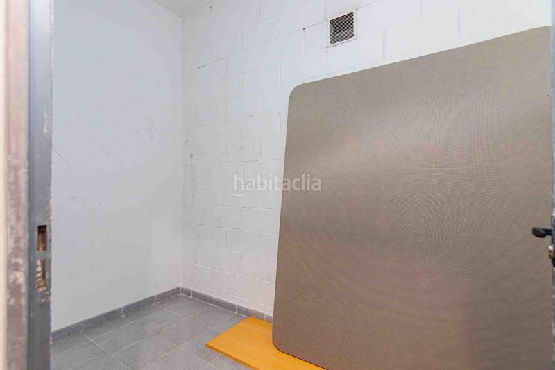 Foto 1cde7ceb-fe9a-4c17-b6ab-9ba0b8a87d1a. Pis amb calefacció aparcament a Montecarmelo Madrid