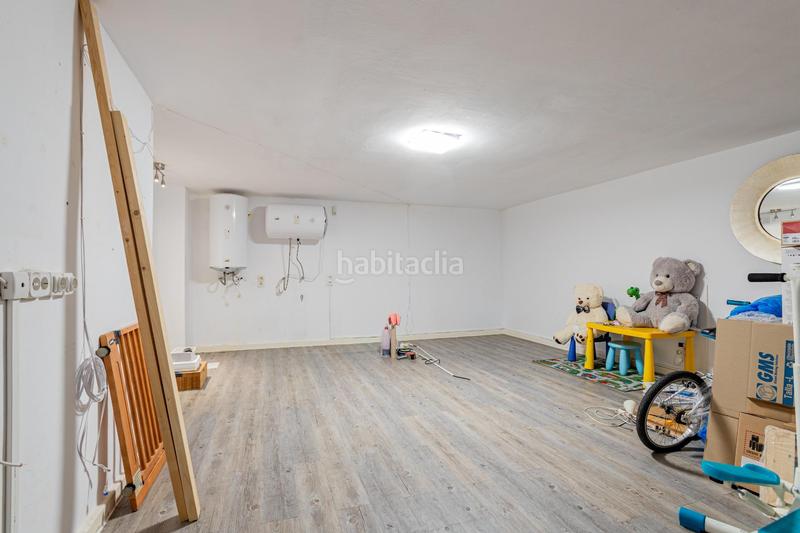 Foto 396cecfd-ba47-4123-80be-d1c500b02de0. Casa aparellada amb calefacció aparcament piscina a Tres Cantos