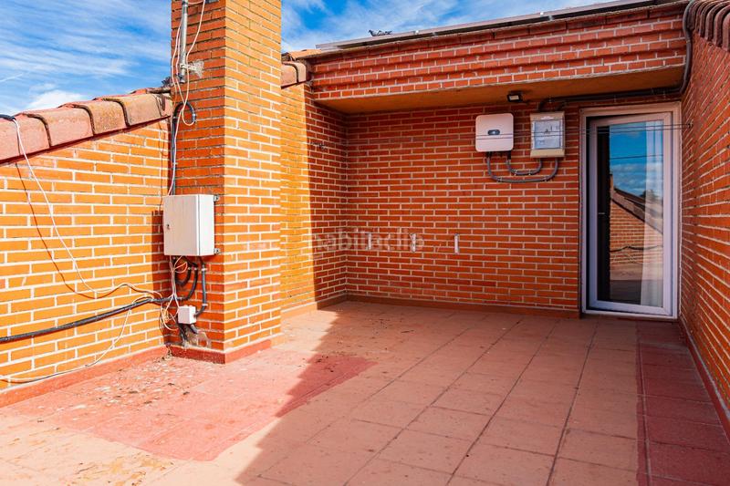 Foto 67f6509b-d4e7-4865-83db-d1fed1444108. Casa aparellada amb calefacció aparcament piscina a Tres Cantos