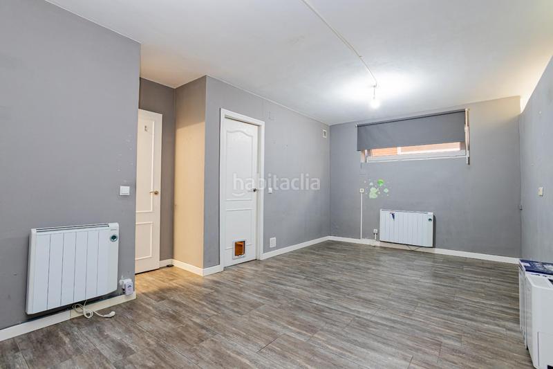 Foto a1a22182-c4eb-4989-a29c-251bd95565c8. Casa aparellada amb calefacció aparcament piscina a Tres Cantos