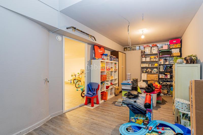Foto af281e21-fa05-4be4-a6de-1662869e0fc3. Casa aparellada amb calefacció aparcament piscina a Tres Cantos