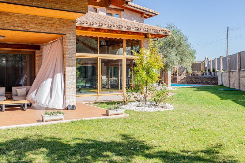 Foto 2213dab7-924f-4459-93b7-962ace7d86c9. Chalet con riscaldamento parcheggio piscina in Cotos de Monterey