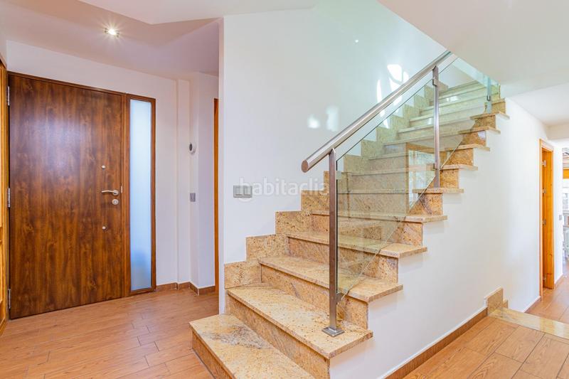 Foto 6ca51d9e-5d1b-4883-9dc8-bc345e941ced. Chalet con riscaldamento parcheggio piscina in Cotos de Monterey