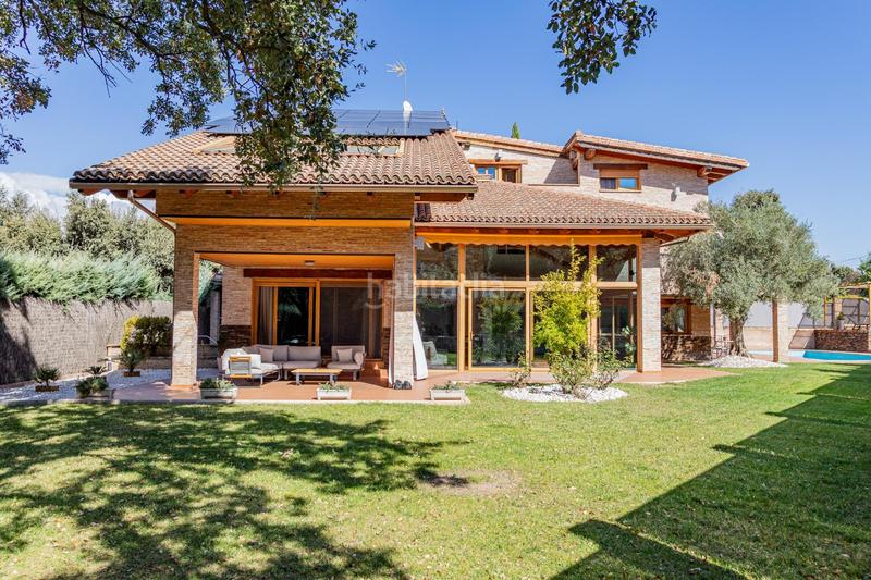 Foto 94f6c5f3-c5a5-4dfb-bfca-acc525c034b7. Chalet con riscaldamento parcheggio piscina in Cotos de Monterey