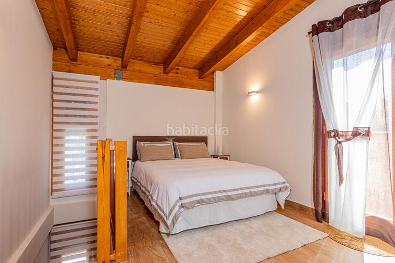 Foto f04f48e2-a7b4-41ec-854a-86115c24d154. Chalet con riscaldamento parcheggio piscina in Cotos de Monterey