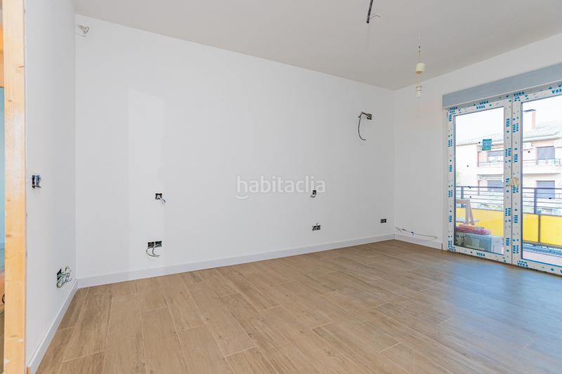 Foto f943051f-39f7-4a16-bb53-5ab96cf830b2. Pis amb calefacció aparcament piscina a San Agustín de Guadalix