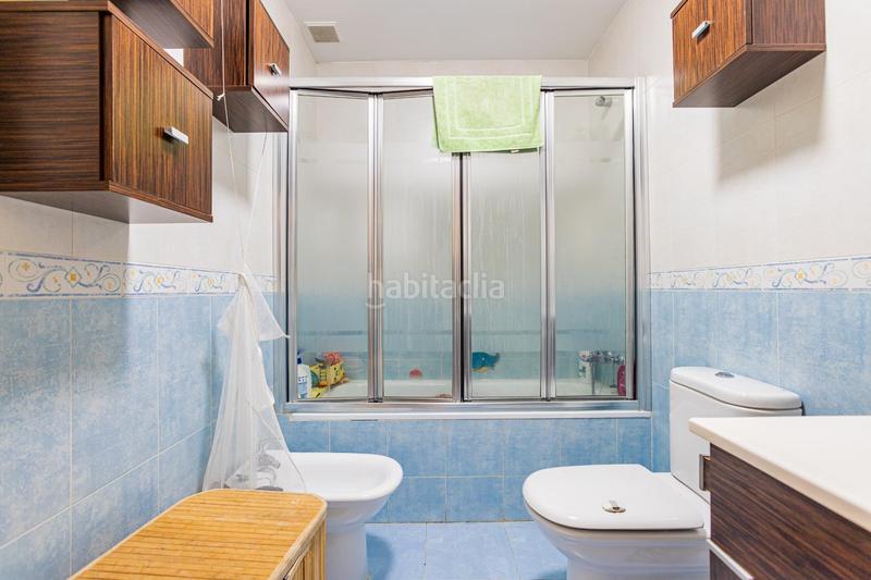 Foto c8c5a950-3af9-4e4d-bba1-2f5ca439c651. Semi detached house with heating parking in Manzanares el Real