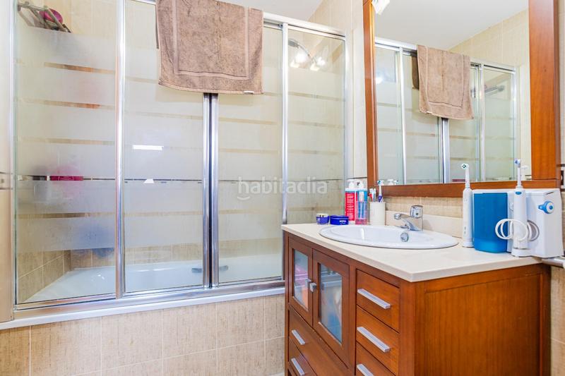 Foto d6861647-52f1-4a5a-9ba2-8cf8f46b66dd. Semi detached house with heating parking in Manzanares el Real