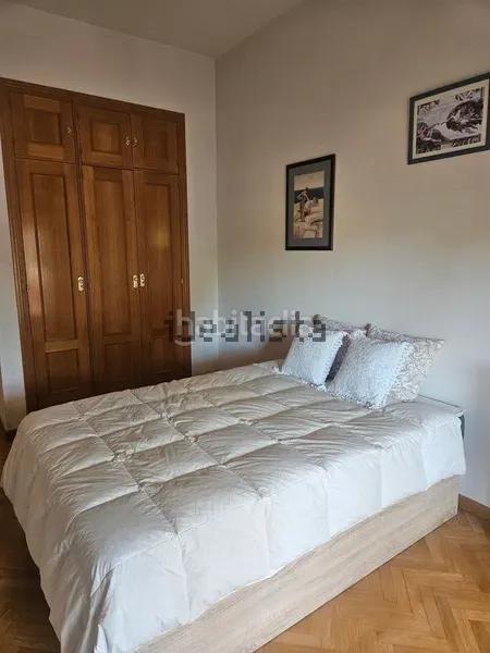 Foto 8e6189ce-d0b2-4a3d-9045-6b462584cb3c. Flat with heating in Tres Olivos-Valverde Madrid