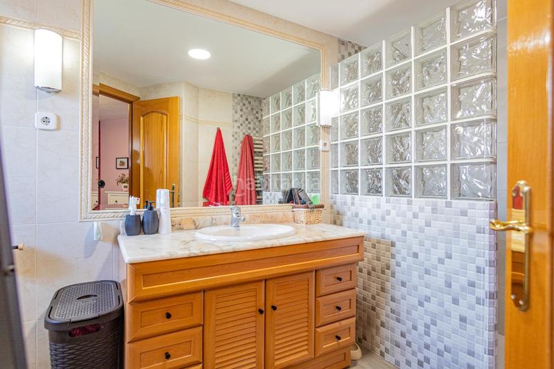 Foto 5e5f94f6-3109-4ce0-89cd-b28b923ba0b7. Flat with heating pool in Soto del Real