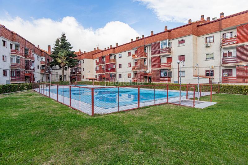 Foto ab929c91-8c3a-4d90-976c-9671cf5505d6. Flat with heating pool in Soto del Real
