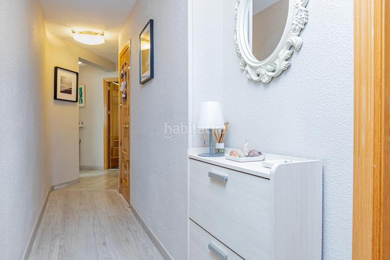 Foto d6048710-a56b-4d10-a4f7-186c125bbe3e. Flat with heating pool in Soto del Real