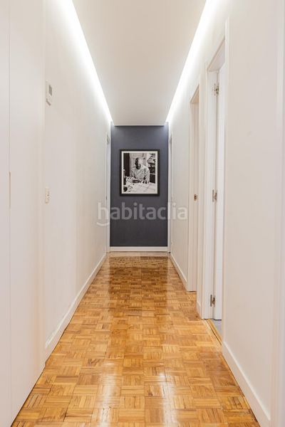 Foto 2f02b2a9-3532-46a3-ac80-844256041ab4. Pis amb calefacció aparcament a Castillejos-Cuzco Madrid