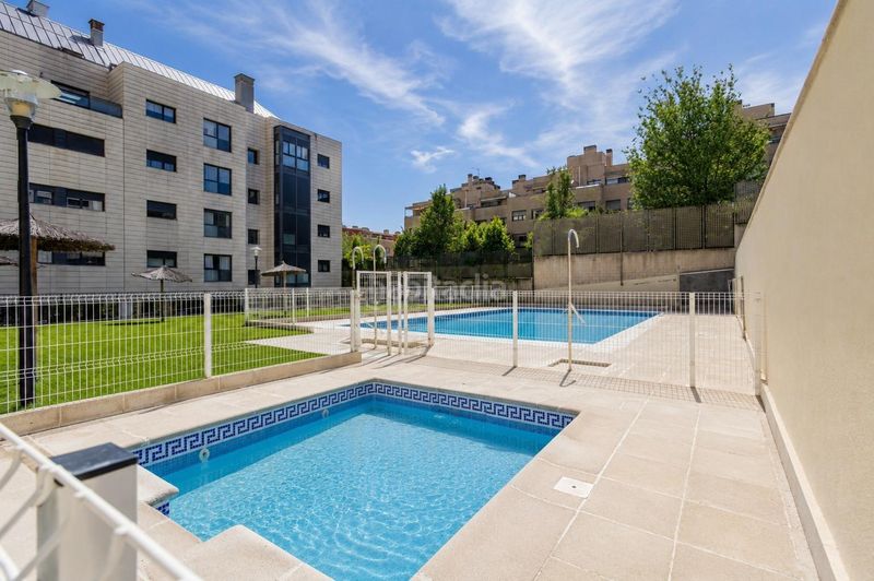 Foto ad1b511e-f6c7-477a-893c-3aba359a3adc. Pis amb calefacció aparcament piscina a Montecarmelo Madrid