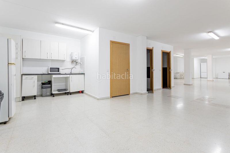 Foto e0912b0b-0e6f-4562-ad76-58791bbd0b6d. Pis amb calefacció aparcament piscina a Montecarmelo Madrid