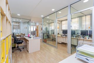 Flat in Calle portal de belen 35