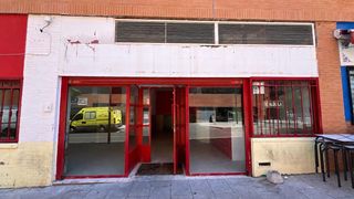 Lloguer Local Comercial  Avenida de los labradores. Local comercial en zona estacióncentro de tres cantos