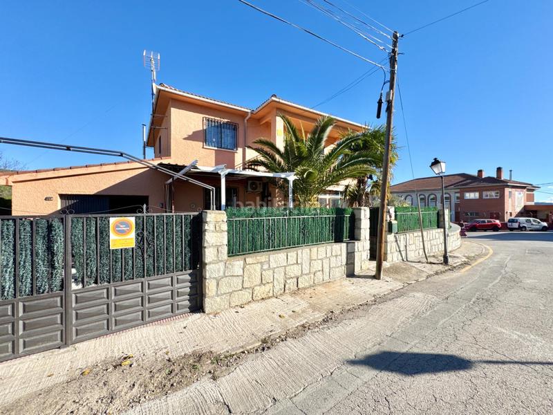 Foto d11d9636-9238-47d8-ae64-97e00f0b06de. Chalet with heating parking in Torrelaguna