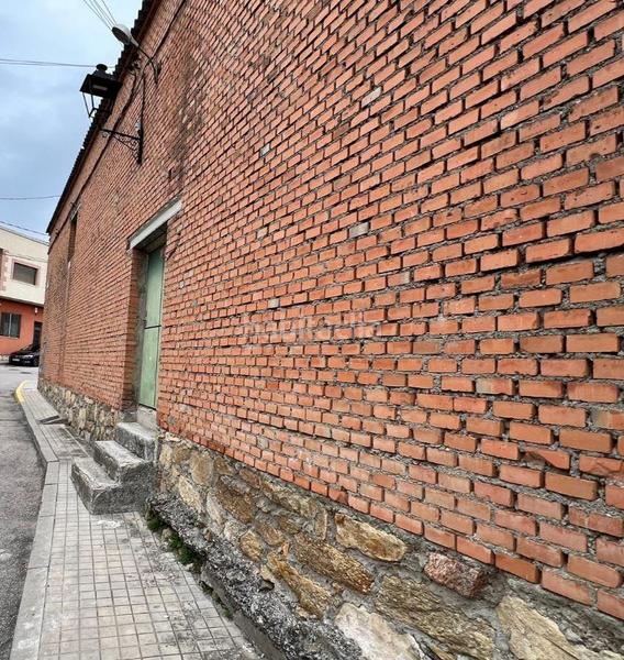 Foto cbabf6a8-79f3-44ff-bb92-c95693ff65b3. Location bâtiment à usage industriel dans Vellón (El)