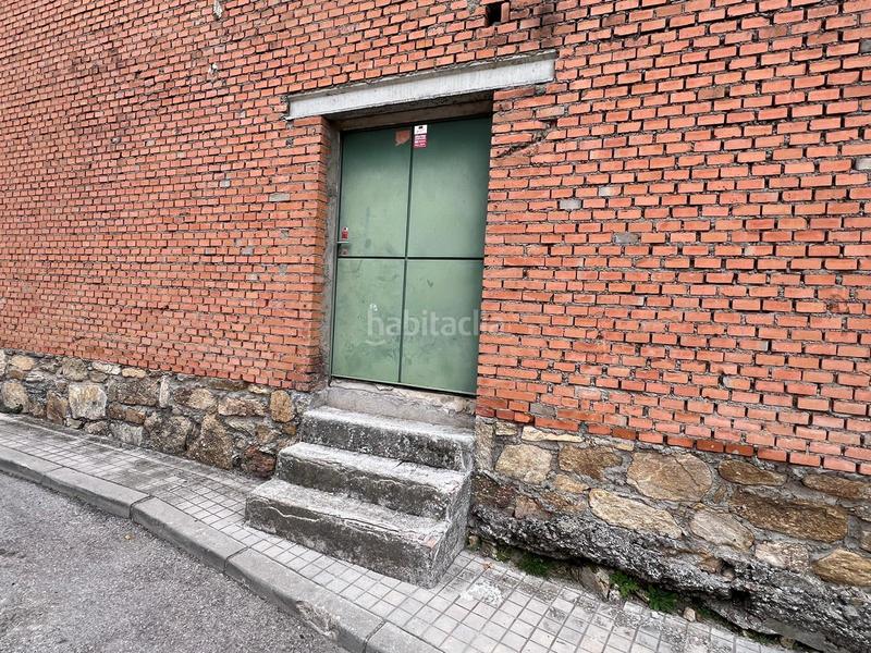 Foto ef3ae1b2-a9ed-4ef2-8db6-1e3ab8f5b96f. Location bâtiment à usage industriel dans Vellón (El)