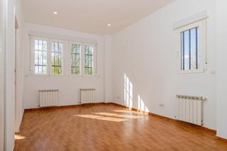 Appartement  Mariana pineda. Wgi vende fantástico piso en exclusiva