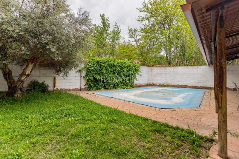 Foto 7ed93cb7-4a66-4369-98b0-d008405d7fde. Casa pareada en Cobeña