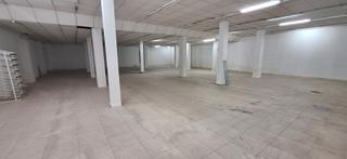 Local Comercial en Calle Madrid