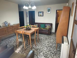 Piso  Calle del óleo. Muy buena oportunidad!!!! planta baja en zona san blas-canilleja