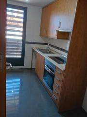 Miete Etagenwohnung  Calle fernando de rojas. Bonito piso en fuensalida, 2 dormitorios con 2 baños, garaje y t