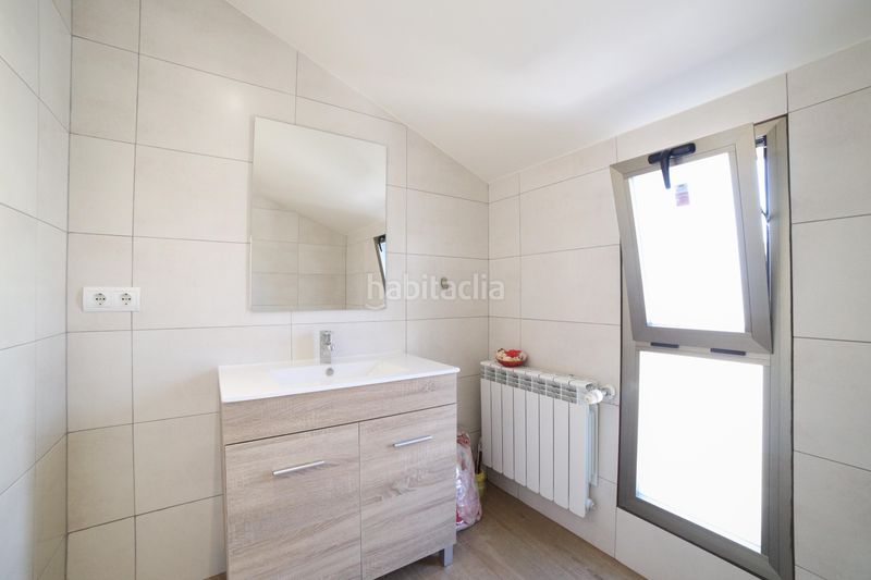 Foto 80cf57e4-17de-4f16-9066-00055bcb6621. Xalet amb calefacció aparcament piscina a Zona Europa Arroyomolinos