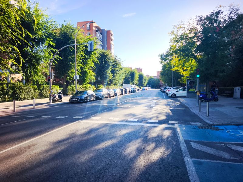 Foto aa7c9a6a-0627-4c34-a8eb-8898efc6320f. Pis amb calefacció aparcament a Vinateros Madrid