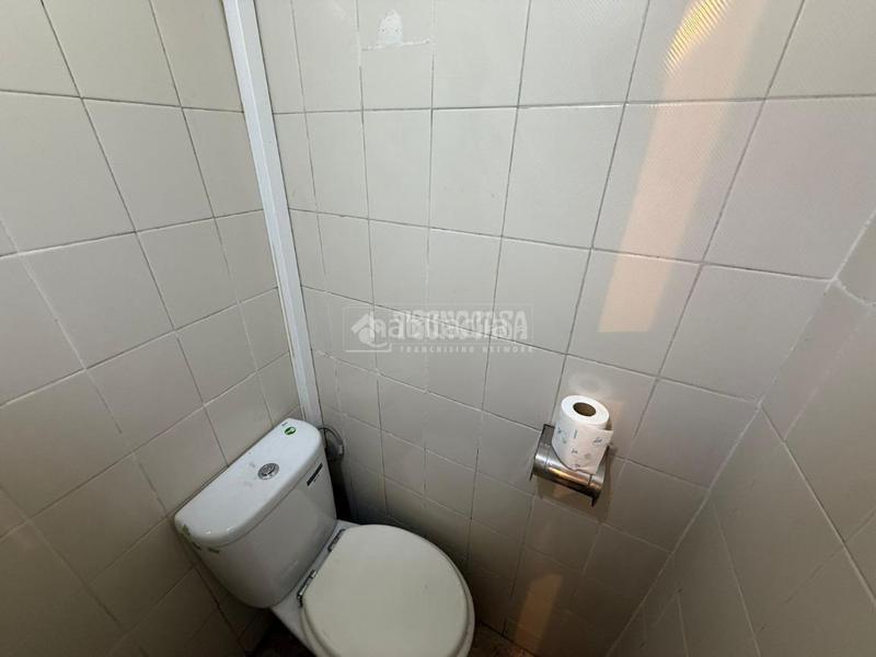 Foto 1cc5e581-9281-4d5e-a3a4-2738a3263dd1. Local comercial  en venta en Zona Renfe Alcorcón