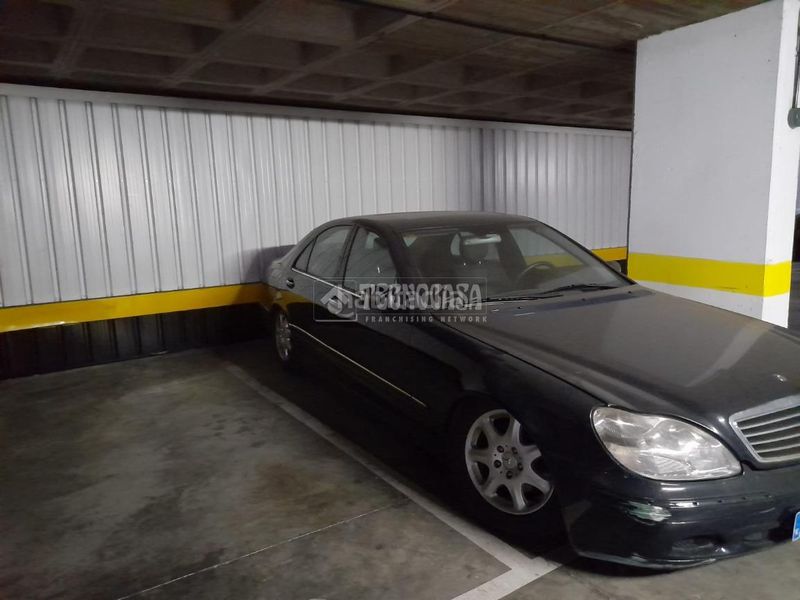 Foto e22c1bd6-ce3a-44a1-a265-b7416ecefaf6. Aparcament cotxe a Zona Renfe Alcorcón