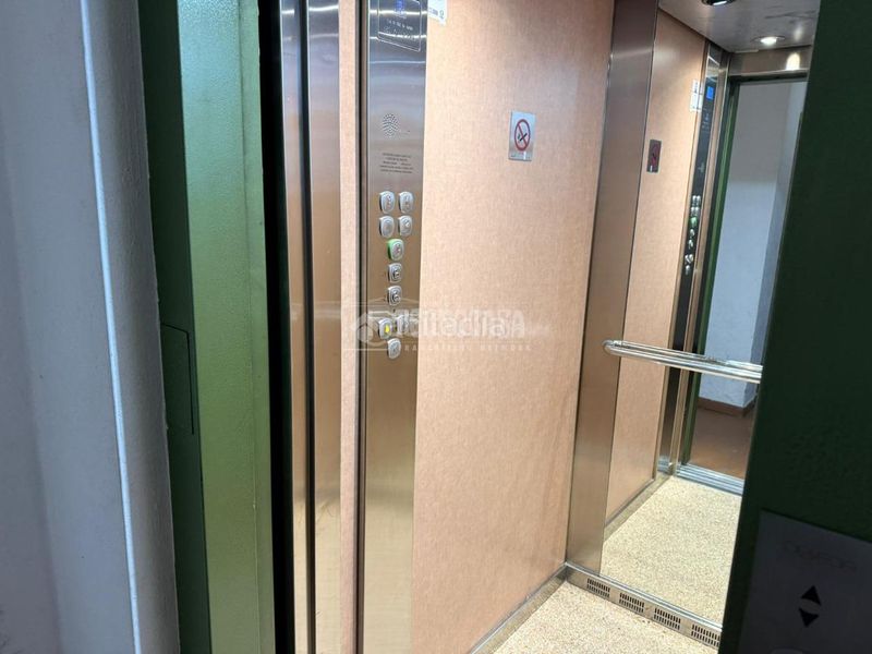 Foto 719181ae-5377-4157-8d7e-53162f61f615. Aparcament cotxe a Casco Antiguo Alcorcón