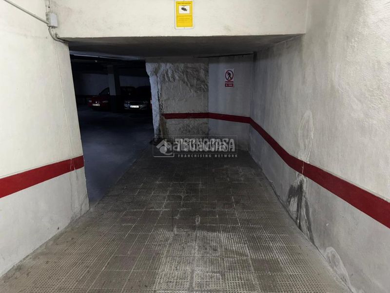 Foto 8232fa1a-80f3-474e-a926-538576bbfd74. Aparcament cotxe a Casco Antiguo Alcorcón