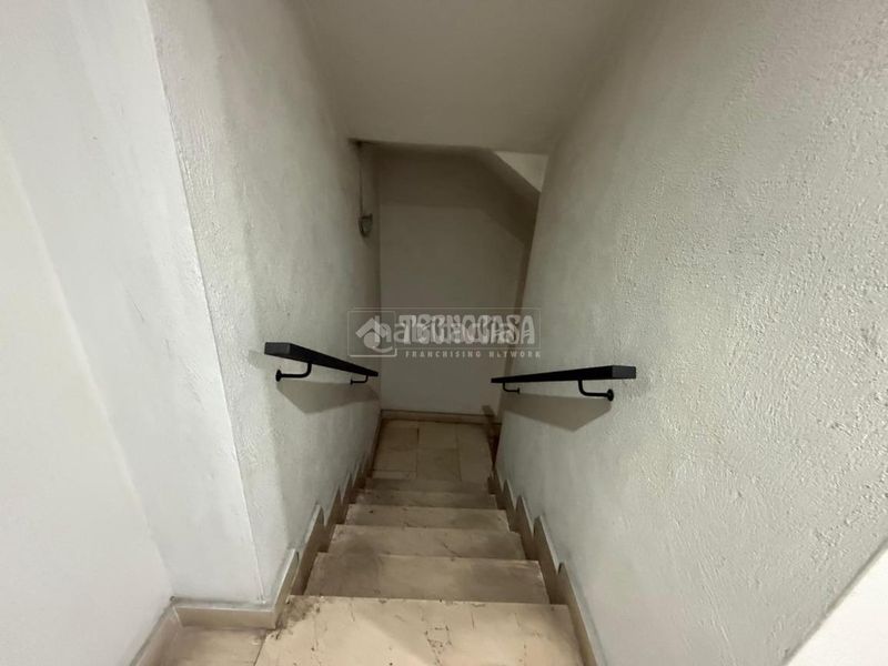 Foto a8dedeb2-9566-48c5-8d10-cc298febecf5. Aparcament cotxe a Casco Antiguo Alcorcón