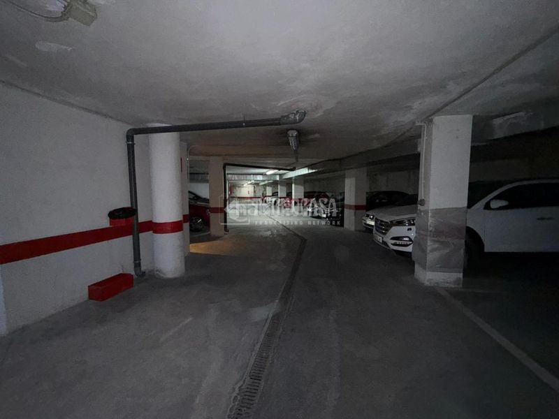 Foto b03dd090-bac5-4ce4-810a-f4be9883189c. Aparcament cotxe a Casco Antiguo Alcorcón