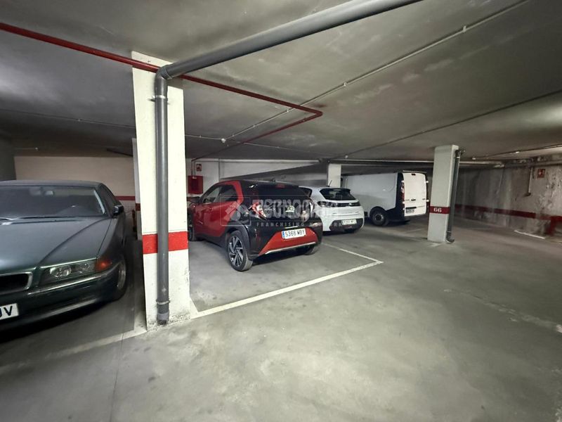 Foto 3410a3de-b2a8-44e3-8ab0-893f664888df. Aparcament cotxe a Casco Antiguo Alcorcón