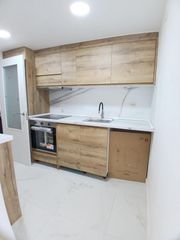 Pis a Fuentebella-San Fermín-El Leguario. Piso en venta en fuentebella, 3 dormitorios.