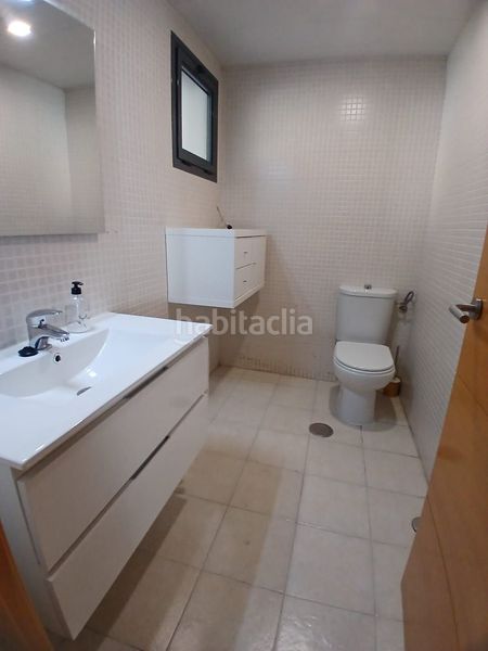 Foto b9e0c343-1fbf-45f7-9add-c8291fb438f4. Xalet amb calefacció aparcament piscina a Parla este Parla