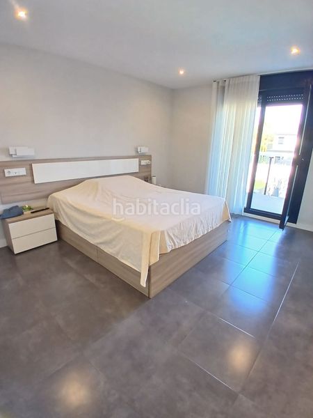Foto feb088da-f93c-46ca-aae8-40fc381297f9. Chalet  en venta , 4 dormitorios. en La Dehesa - El Pinar Navalcarnero