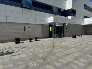 Nau industrial a Avenida de las Nieves