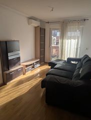 Affitto Appartamento  Calle obélix. Buena zona, piso grande 3 dormitorios, alquiler rivas vaciamadri