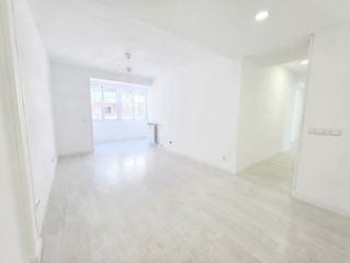 Pis  Calle de juan duque. ** todo reformado y listo para entrar a vivir ***